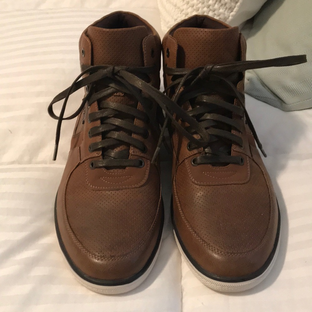 Kenneth Cole Reaction Highest Crown Shoe